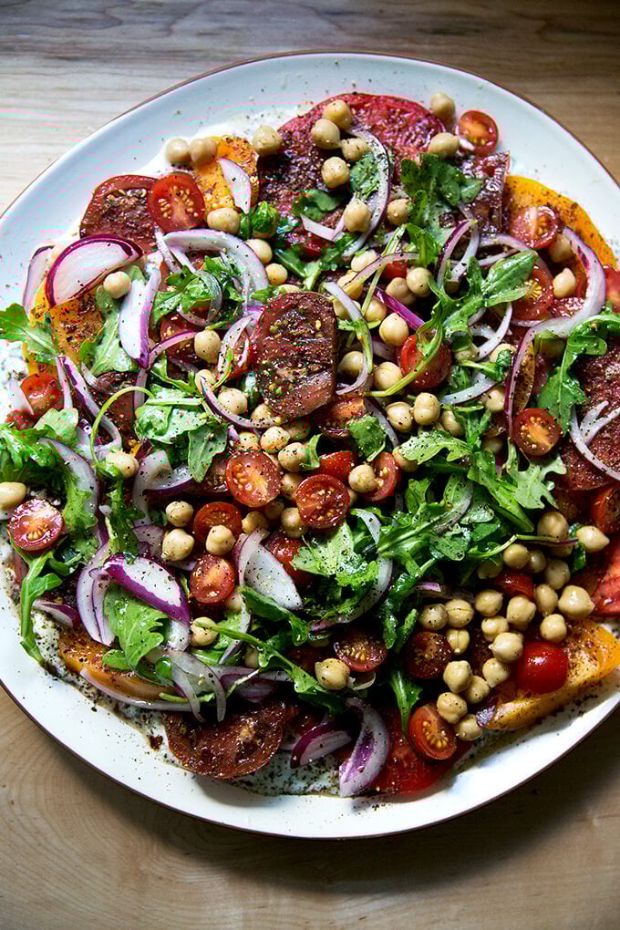 Healthy Israeli Spiced Chickpea Salad: Adaptable & Protein-Rich